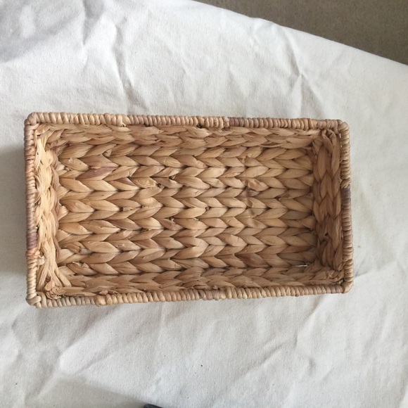 3/15💲only 2 left Choice of bathroom napkin holder - Picture 2 of 11